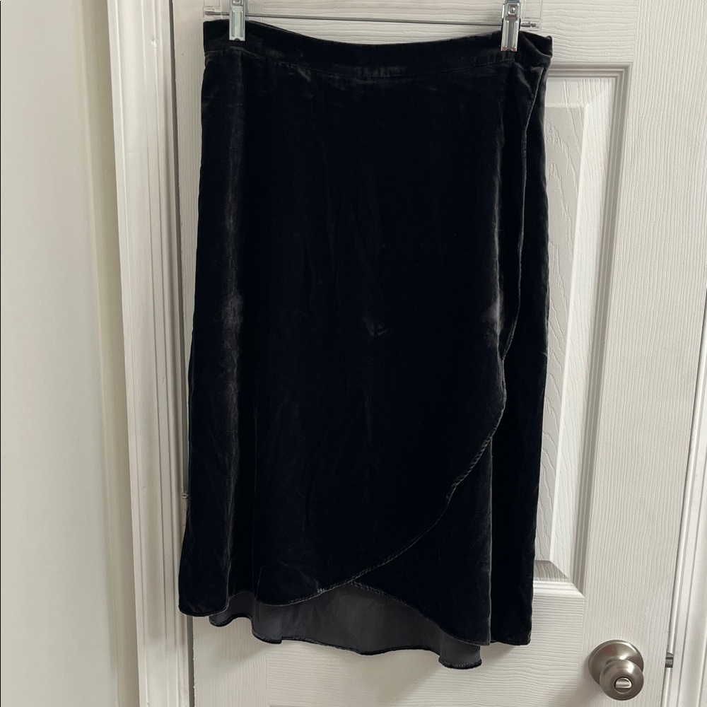 LOFT Elegant Black Velvet Midi Skirt